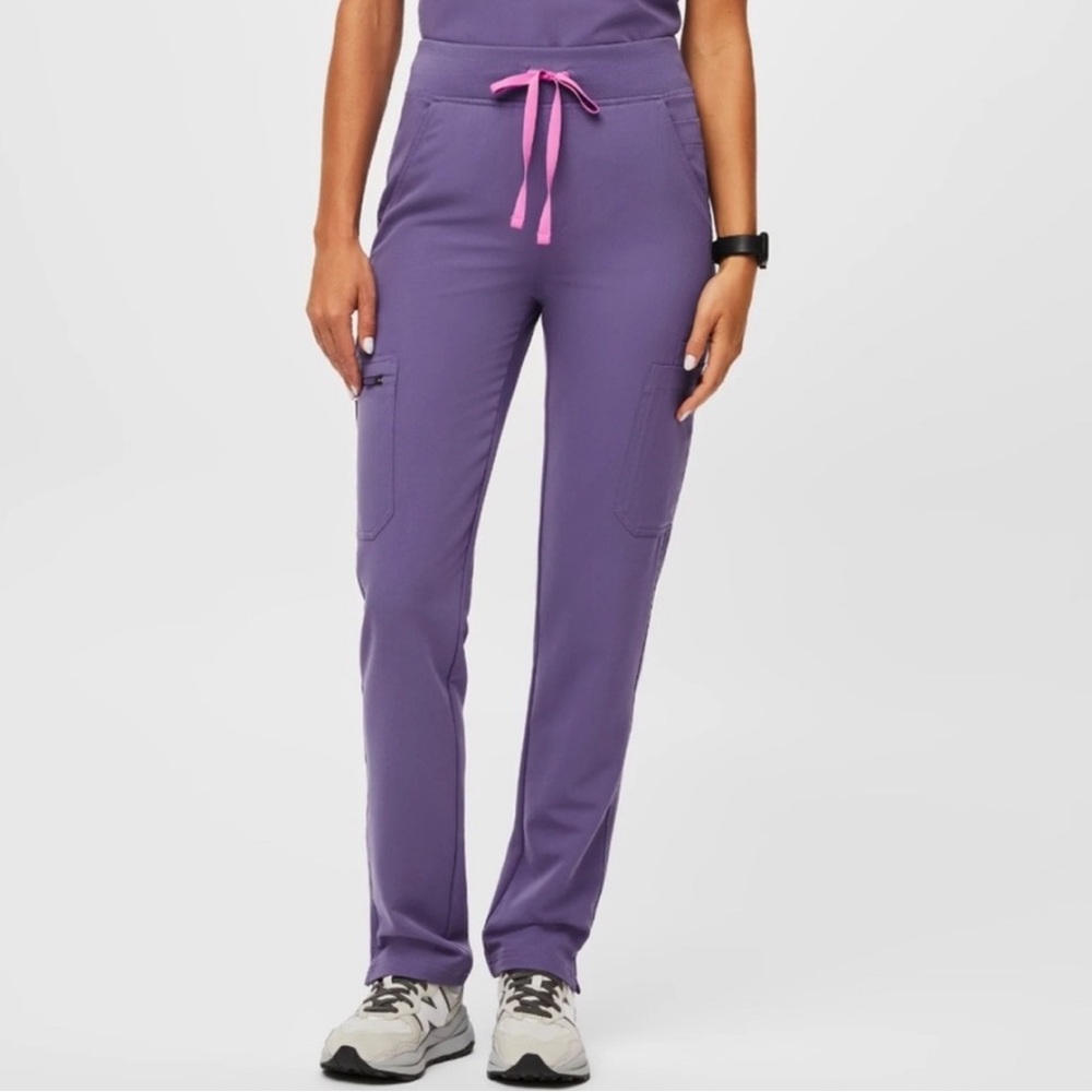 FIGS Amethyst Yola High Waisted 2.0 Tall Skinny Scrub Pants in Small TALL